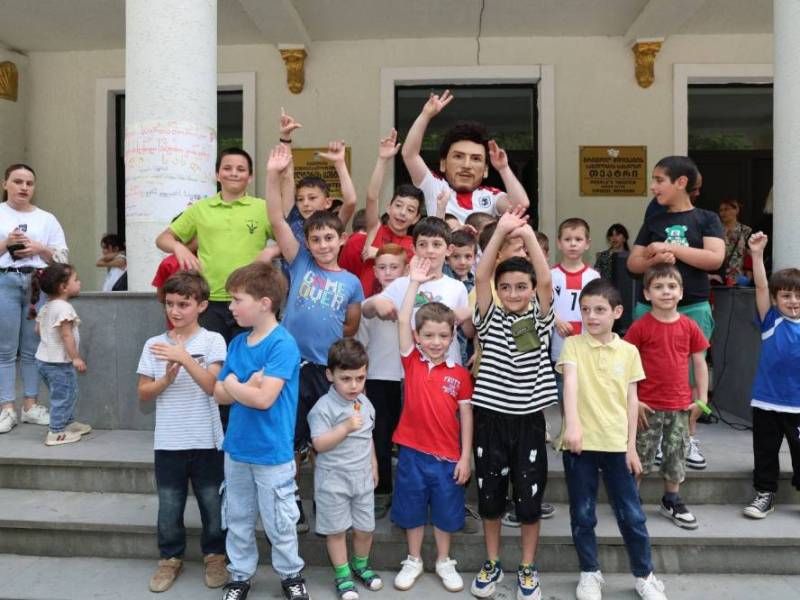 ბავშვთა დაცვის საერთაშორისო დღესთან დაკავშირებით ცაგერის  მუნიციპალიტეტში ანიმატორთა...